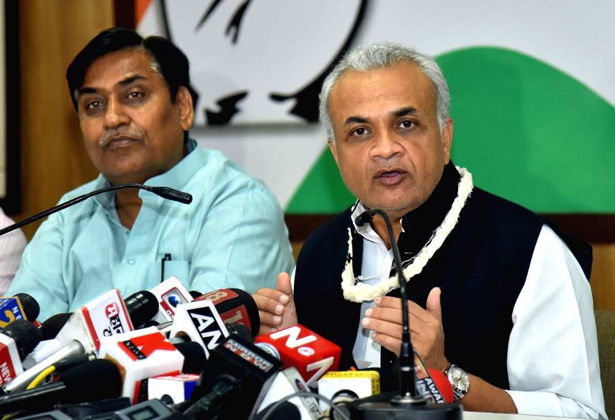 Man held with gun during sub-Bharat Jodo yatra in MP belongs to BJP, says Cong - Vimarsana News