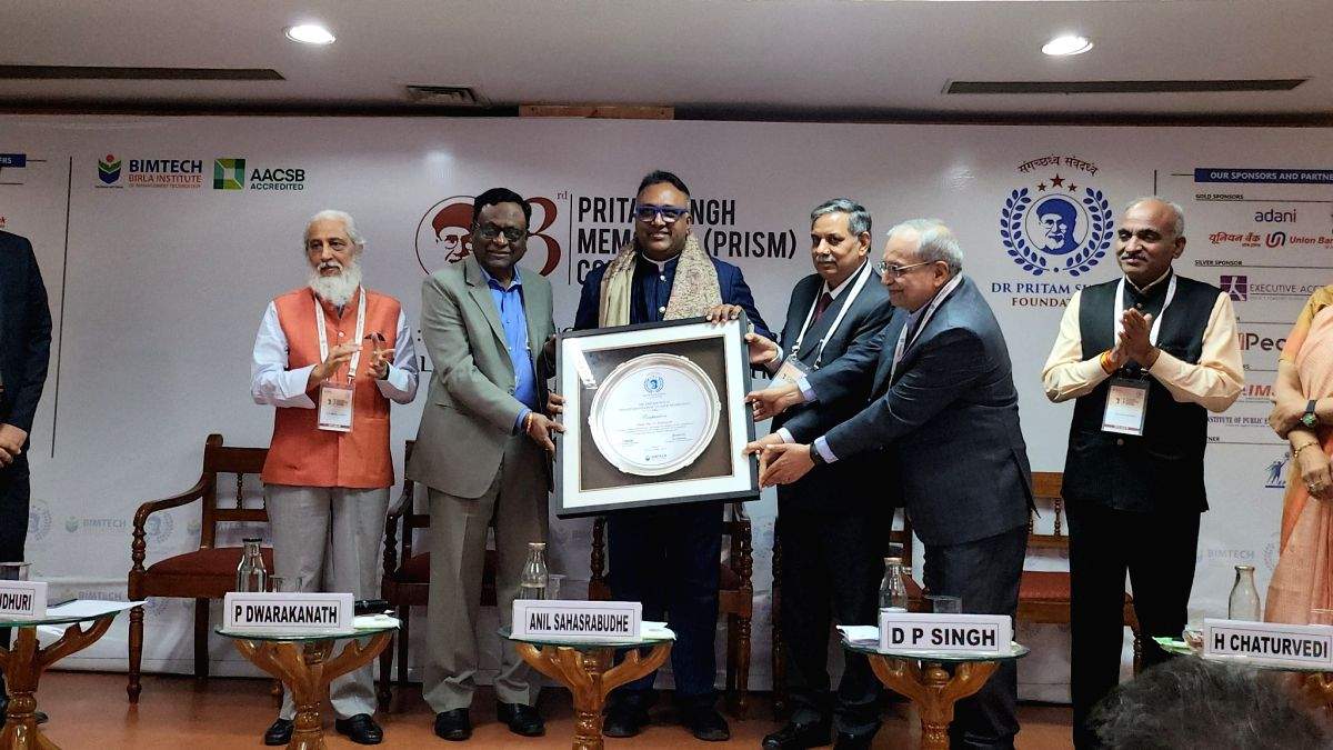 JGU Vice Chancellor C. Raj Kumar receives inaugural Dr Pritam Singh Transformational Leader Award 2023 - Vimarsana News