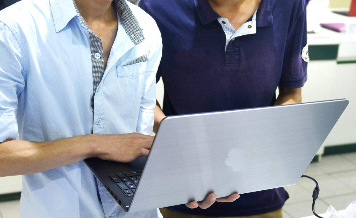 K'taka to allocate Rs 230 crores to provide laptops to SC-ST students in universities - Vimarsana News
