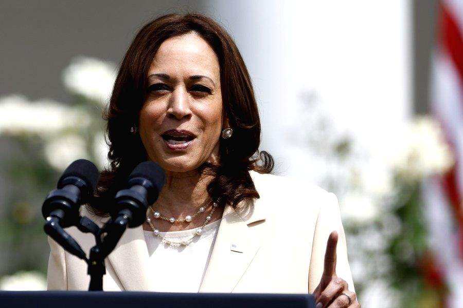 Kamala Harris on way to Dubai to attend Climate summit COP 28 - Vimarsana News