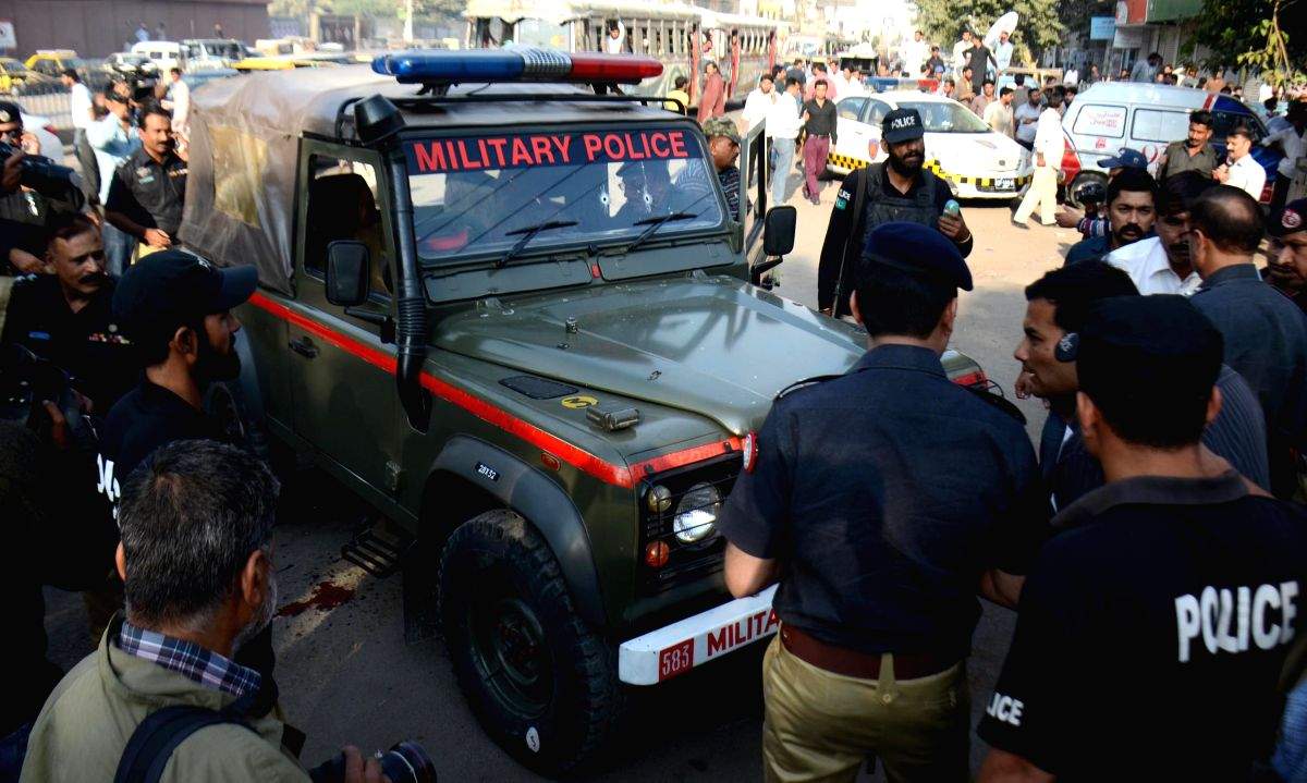 Chinese nationals attacked in Karachi dental clinic, one dead - Vimarsana News