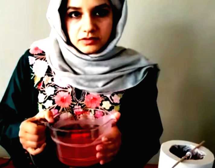Mehek Parvez is reviving the candle culture in Kashmir - Vimarsana News