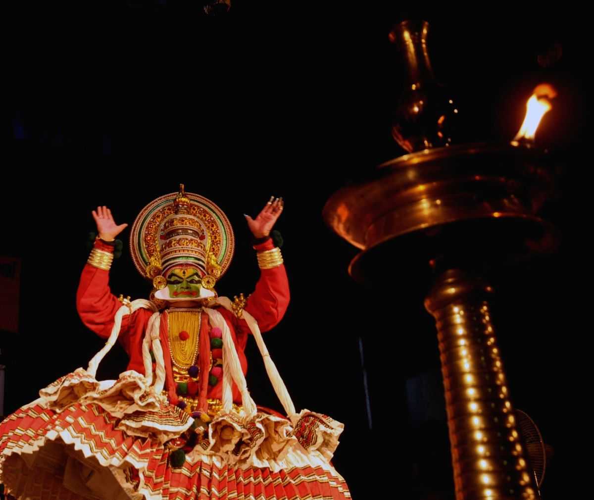Kerala Kalamandalam to admit girl students first time in 90 yrs - Vimarsana News