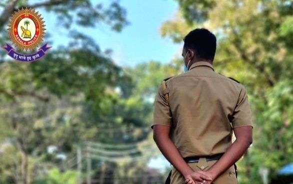 Kerala Police file case against VHP women's wing for brandishing swords - Vimarsana News