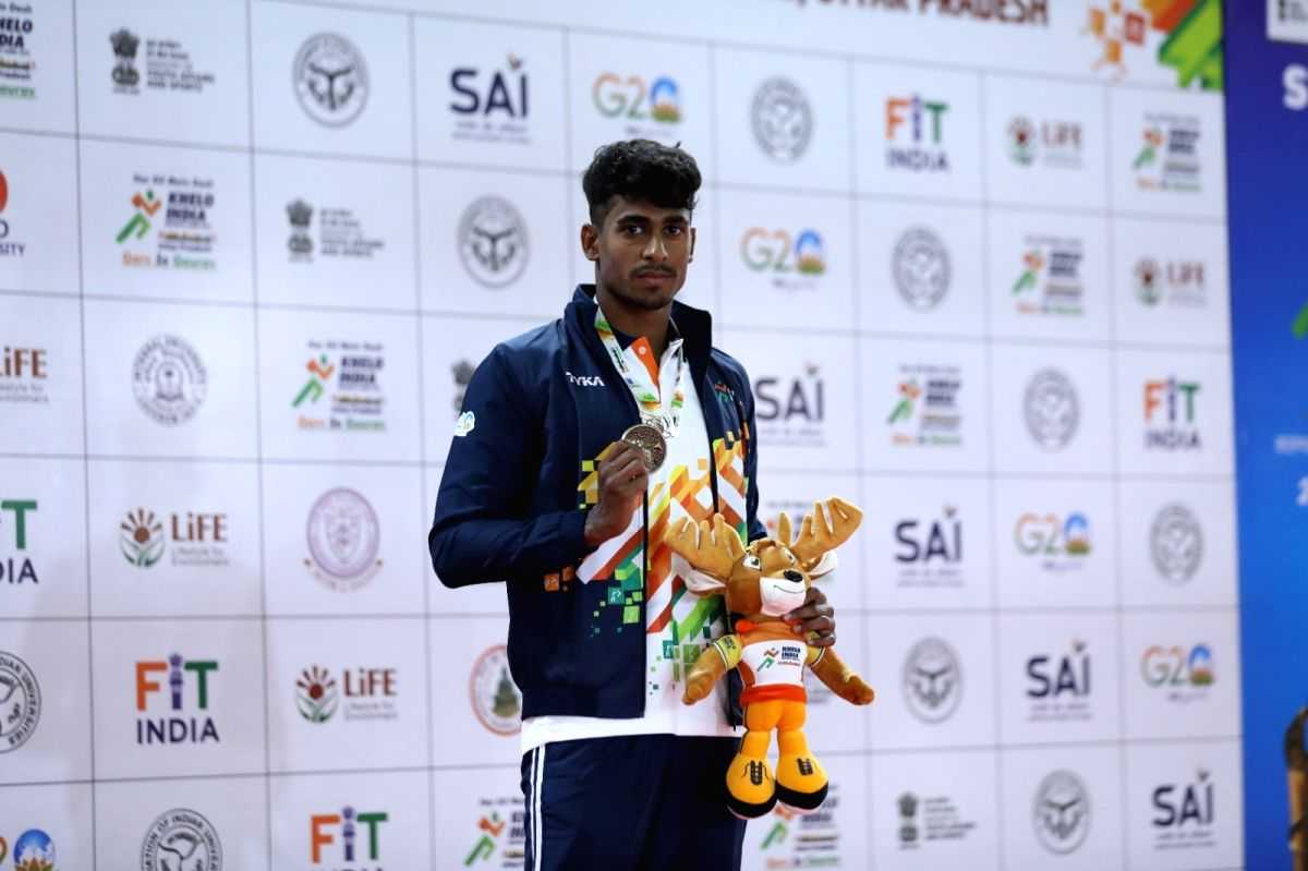 KIUG 2022: Vikkas emerges as the fastest male swimmer, Siva becomes double gold medallist - Vimarsana News