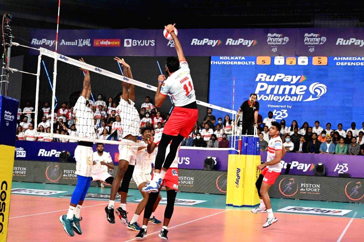 Kolkata Thunderbolts defeat Ahmedabad Defenders, crowned champions of Prime Volleyball League - Vimarsana News