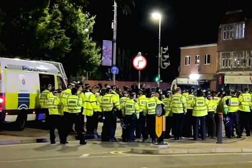 Leicester police officers injured tackling 'significant aggression' - Vimarsana News