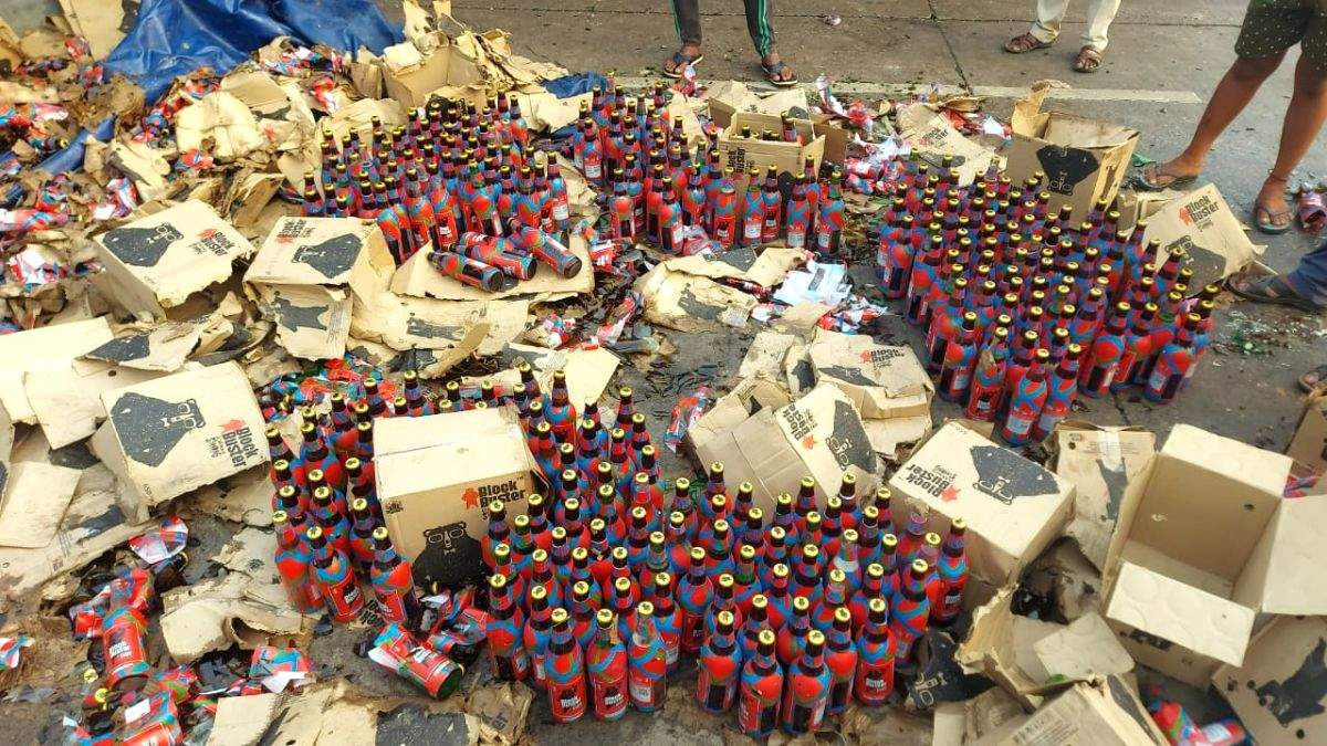 Telangana seizes 14,000 liters liquor after ECI's strict orders - Vimarsana News