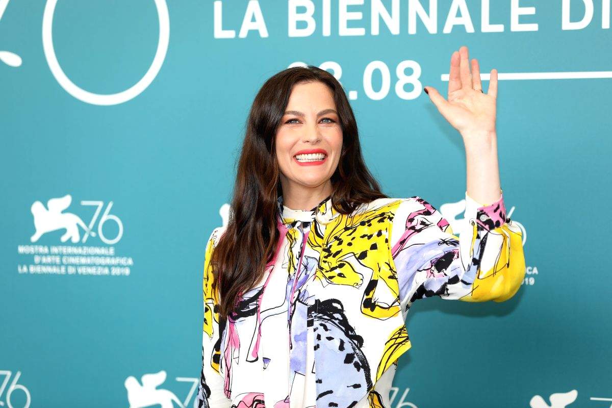 Liv Tyler adopts two adorable new kittens - Vimarsana News