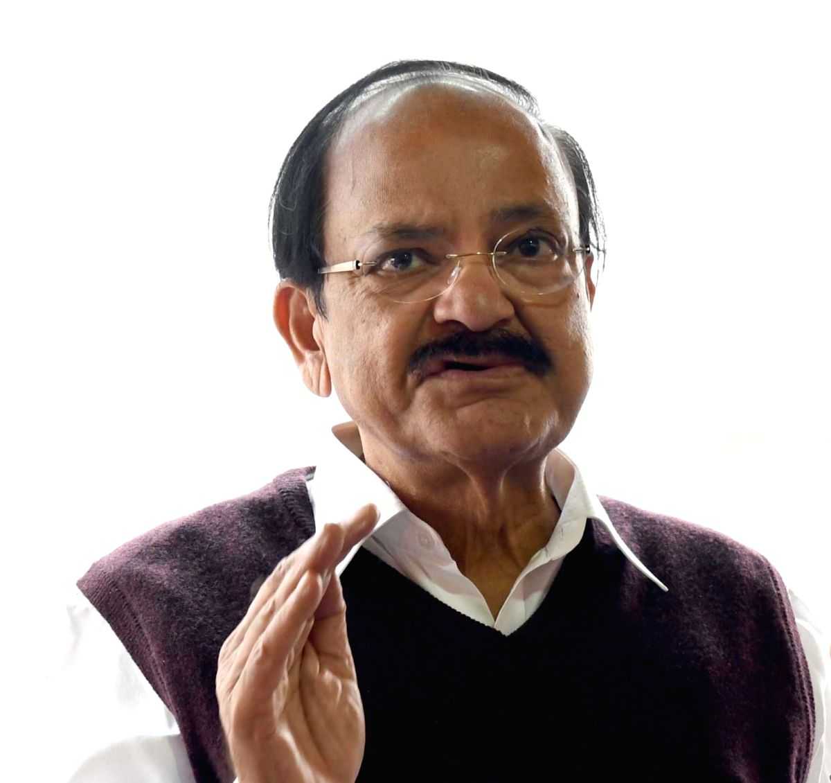Right character among netas is in short supply: Vice President - Vimarsana News