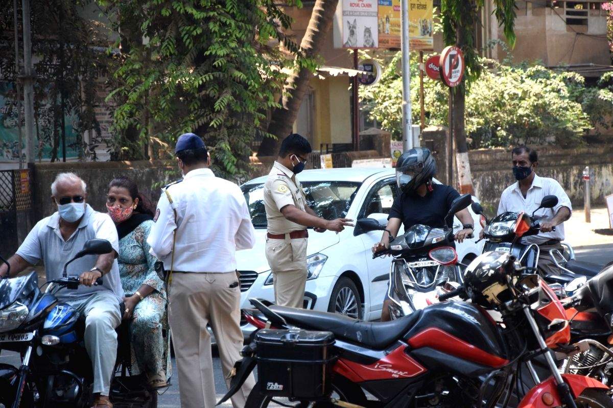 Maha: '26/11-style' terror threat rattles Mumbai, security on high alert(2nd Ld) - Vimarsana News