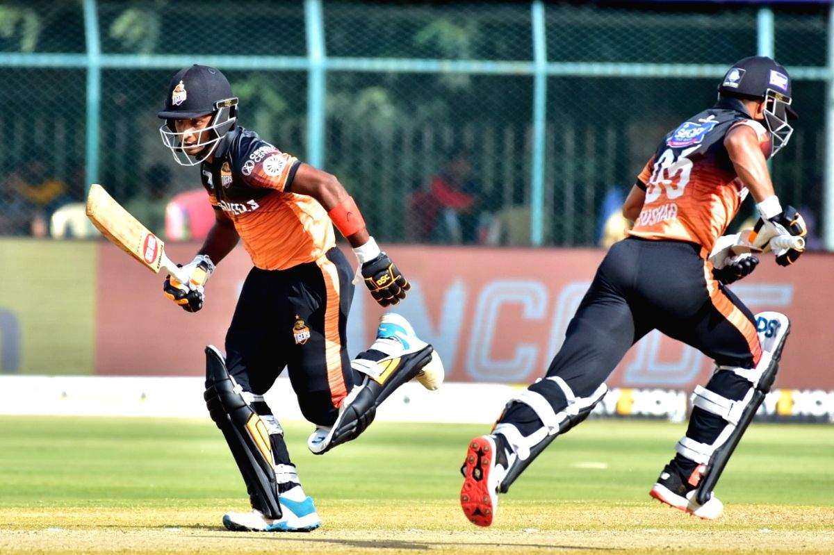 Maharaja Trophy: Luvnith Sisodia keeps Hubli Tigers in the hunt - Vimarsana News