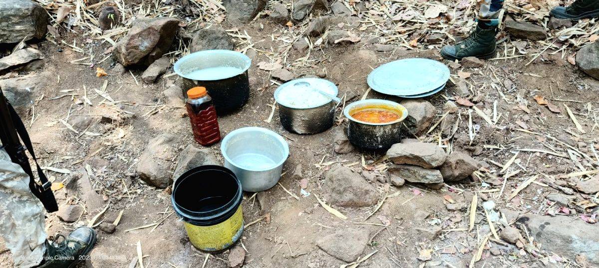 Maha police fight off daylight attack by Maoists, kill one in gun-battle - Vimarsana News