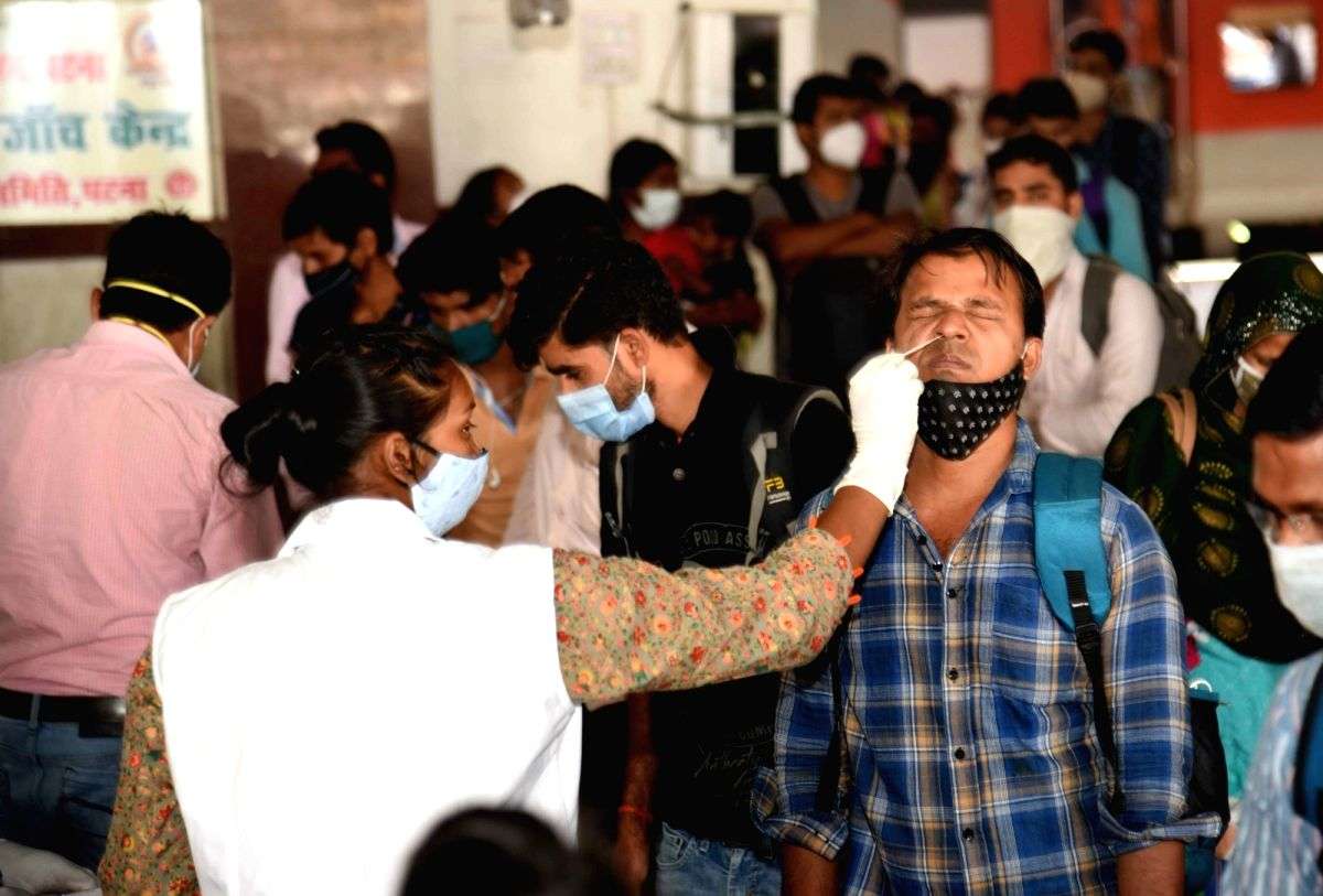 Maha: Daily Covid cases cross 40K, no Omicron case reported - Vimarsana News