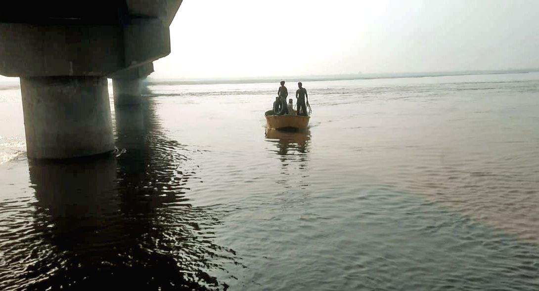 Six students missing after boat capsizes in Bengal's Howrah - Vimarsana News
