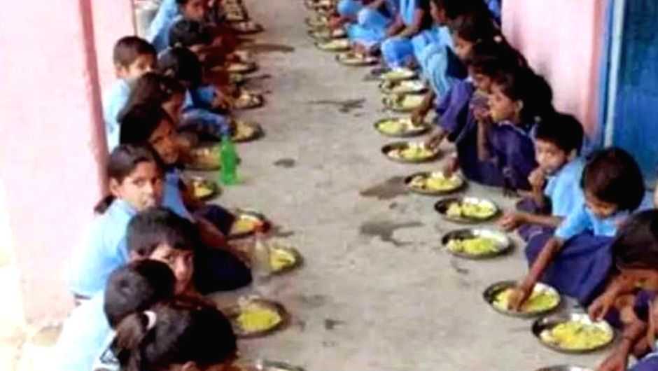 Worms found in Mid-Day Meal in three Goa schools - Vimarsana News