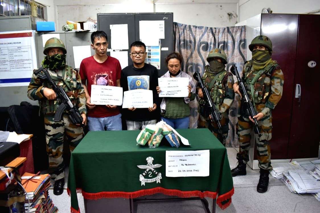 Mizoram: Drugs, foreign cigarettes valued at Rs 5.67cr seized; 5 held - Vimarsana News
