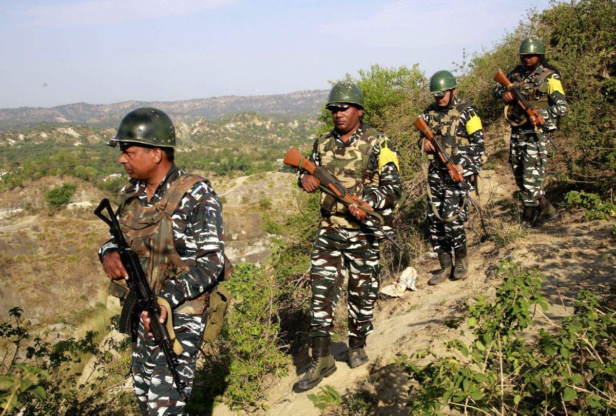 BSF returns two Bangladeshi nationals to BGB in goodwill gesture - Vimarsana News