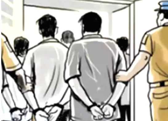 7 illegal Bangladeshi immigrants, one local agent held from Howrah station - Vimarsana News