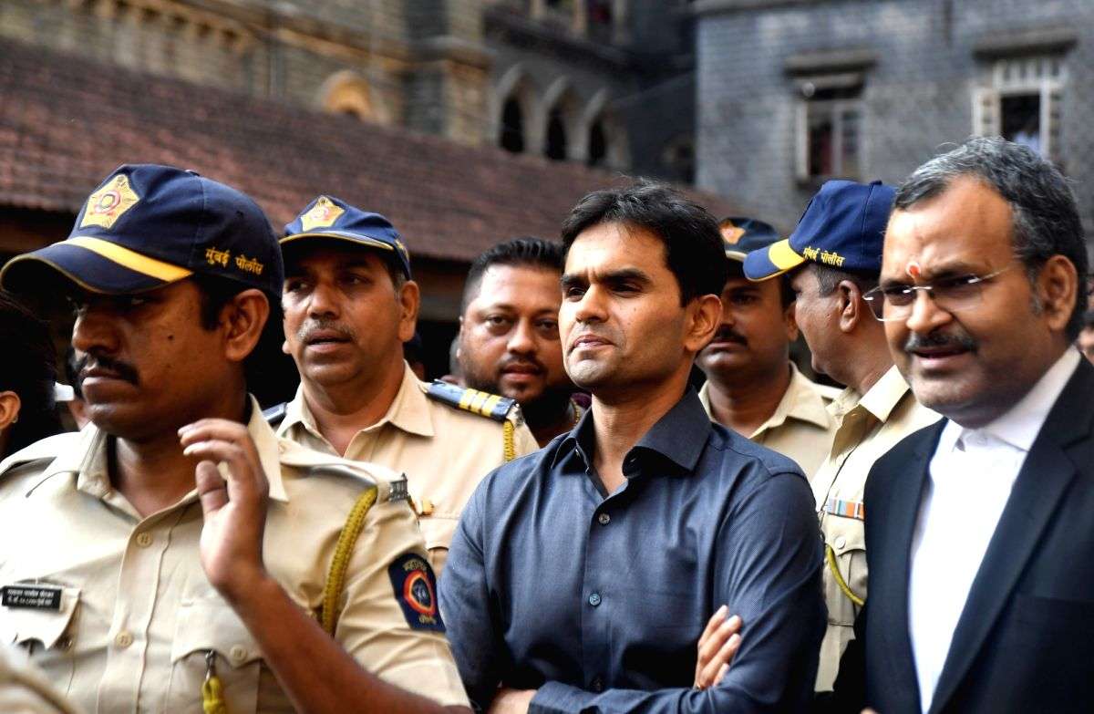 Court issues notice to Delhi Police over Sameer Wankhede's plaint against IPS officer for caste-based harassment - Vimarsana News