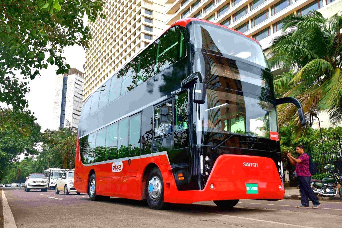 Gadkari launches India's first electric double-decker bus - Vimarsana News