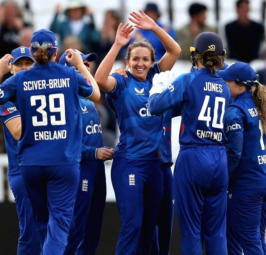 Nasser Hussain urges England women's team to keep evolving in pursuit of Australia - Vimarsana News
