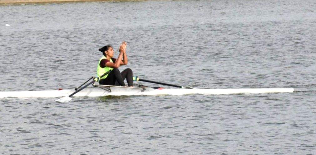 National Games: Fascinated by boats but discouraged by boys once, Khushpreet Kaur wins two National Games rowing gold medals - Vimarsana News