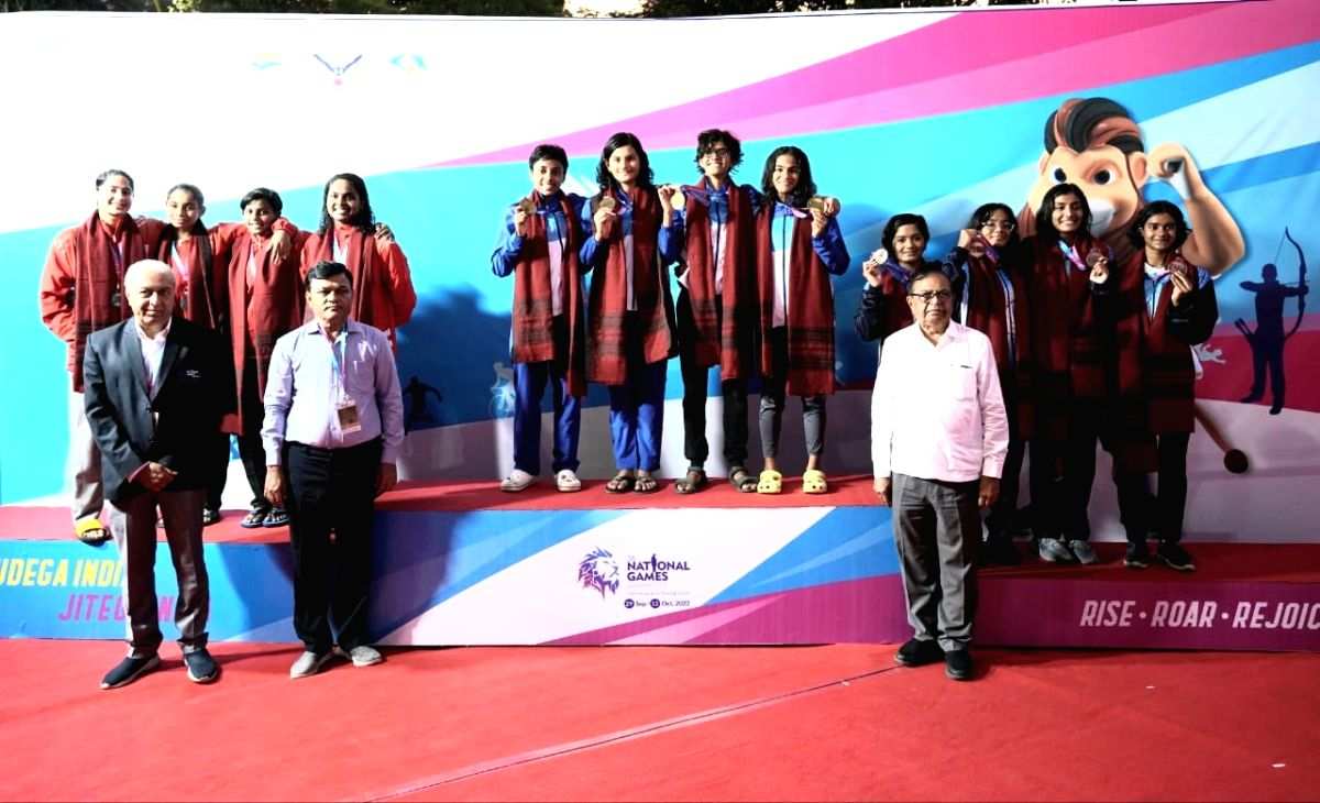 Karnataka teenager Hashika claims fourth gold in swimming - Vimarsana News