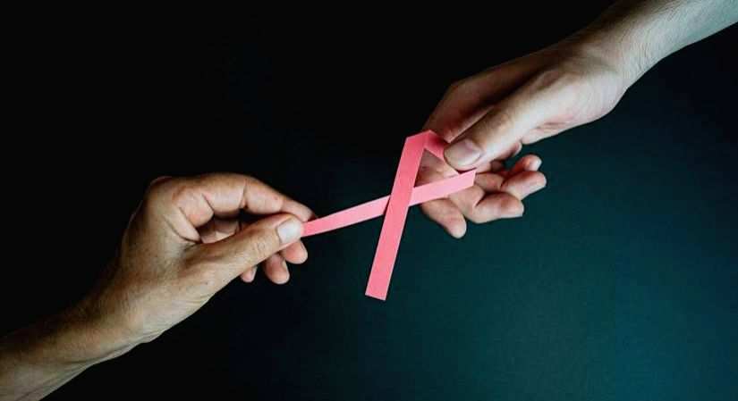 Breast cancer cases rising significantly in young Indian women: Doctors - Vimarsana News