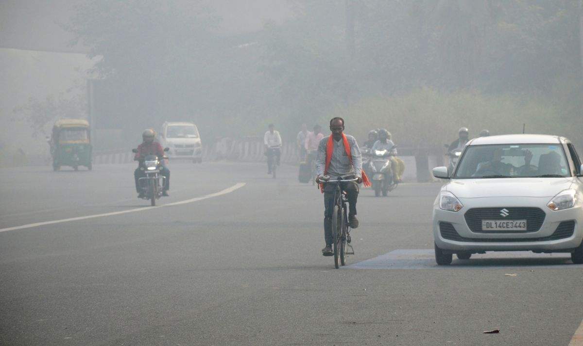 Delhi's air quality turns 'severe'; Doctors warn prolonged exposure could lead to serious problems - Vimarsana News