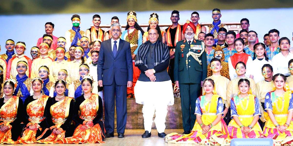 Def Min bats for ending 'use & throw' for the betterment of environment, society - Vimarsana News