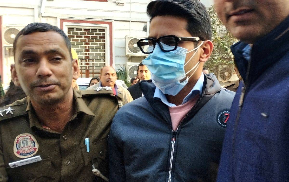 AI urination case: Delhi court adjourns hearing in Shankar Mishra's bail plea - Vimarsana News