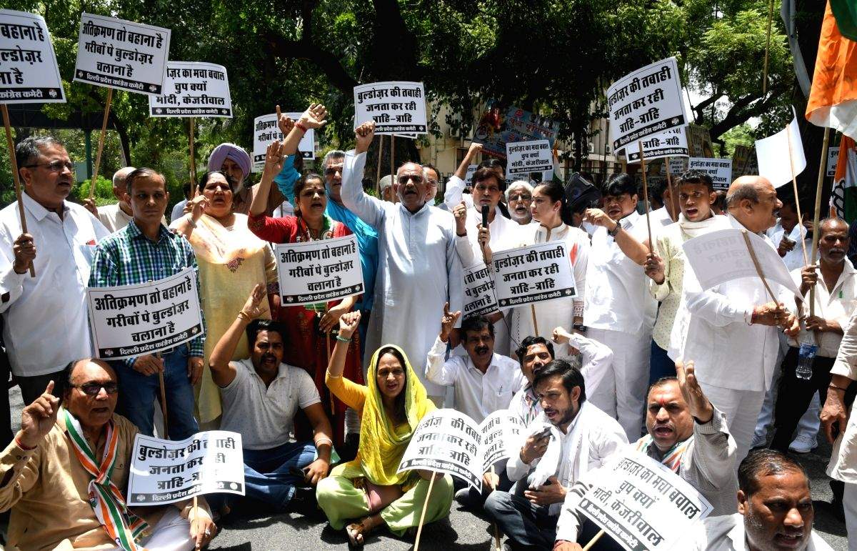 Delhi Congress protests outside BJP HQ over anti-encroachment drives - Vimarsana News