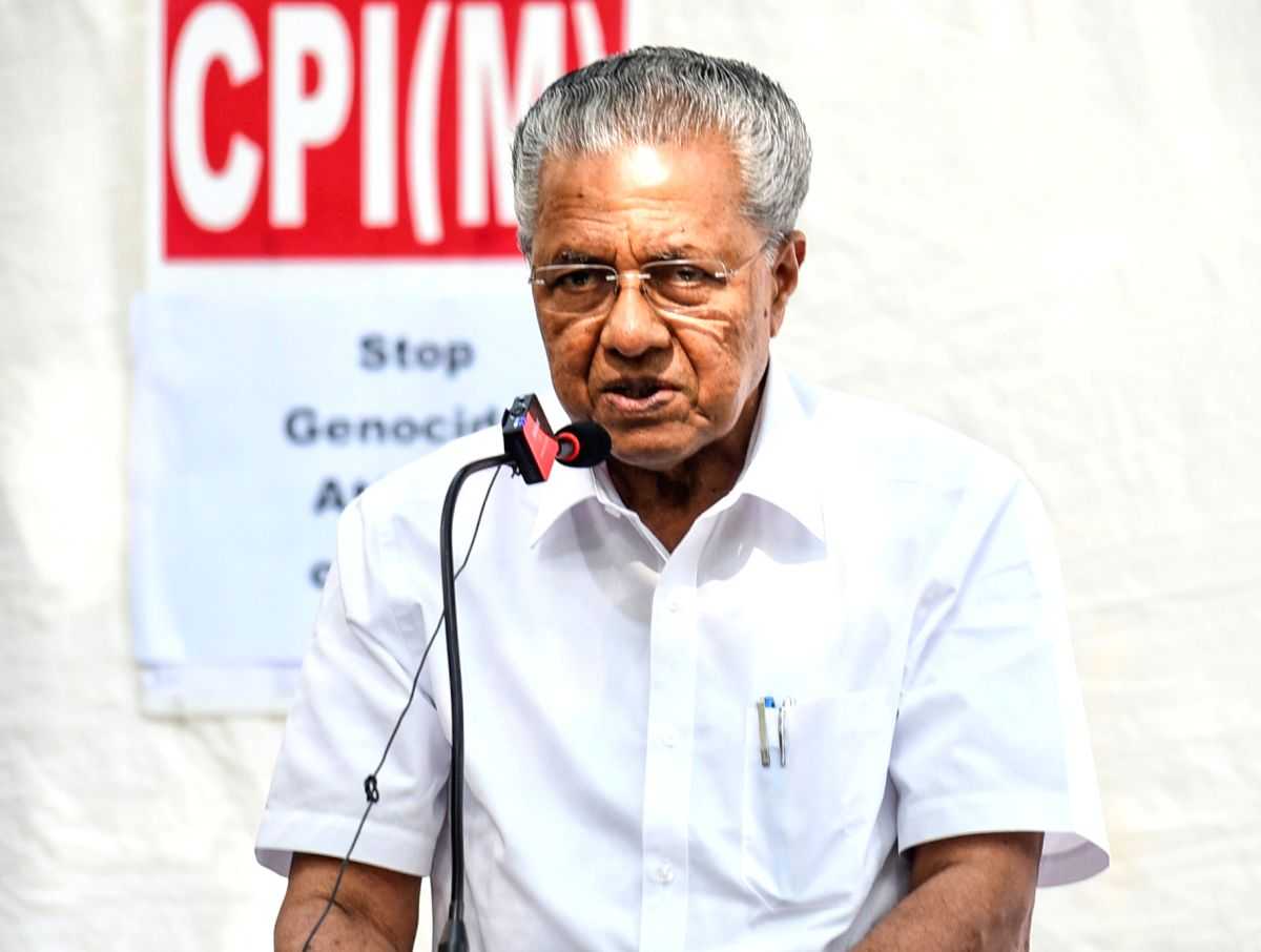 Kerala CM orders CBI probe into vet student found dead in hostel (Ld) - Vimarsana News