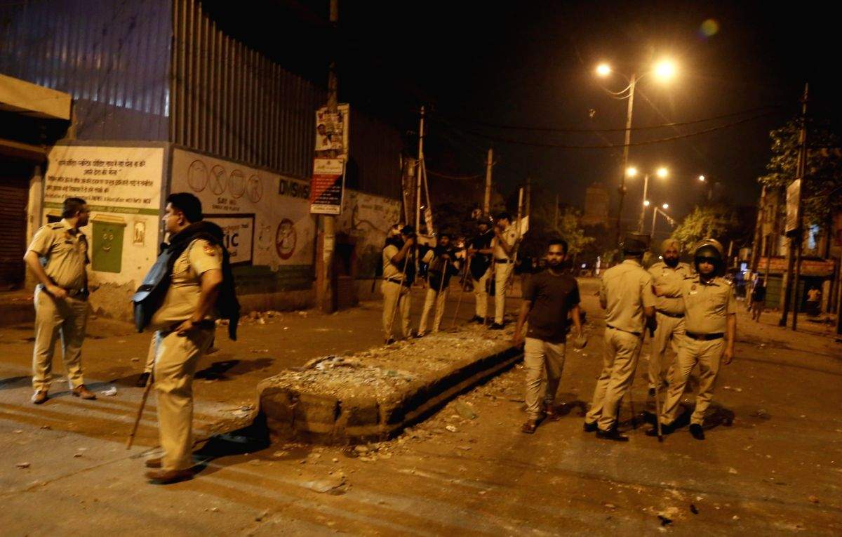 Delhi riots: If there was no permission, why was police guarding the procession? - Vimarsana News