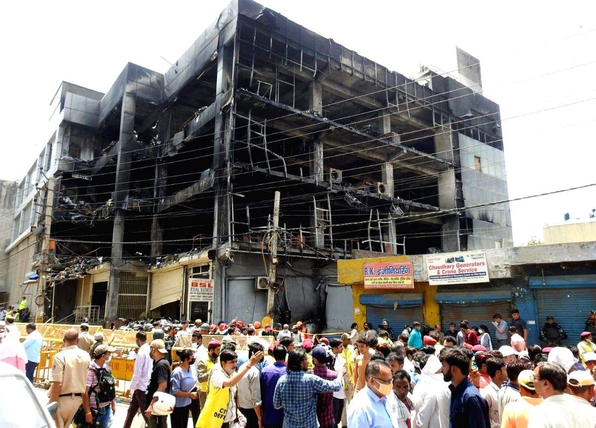 Mundka fire tragedy: Chargesheet filed against building owner, four others - Vimarsana News