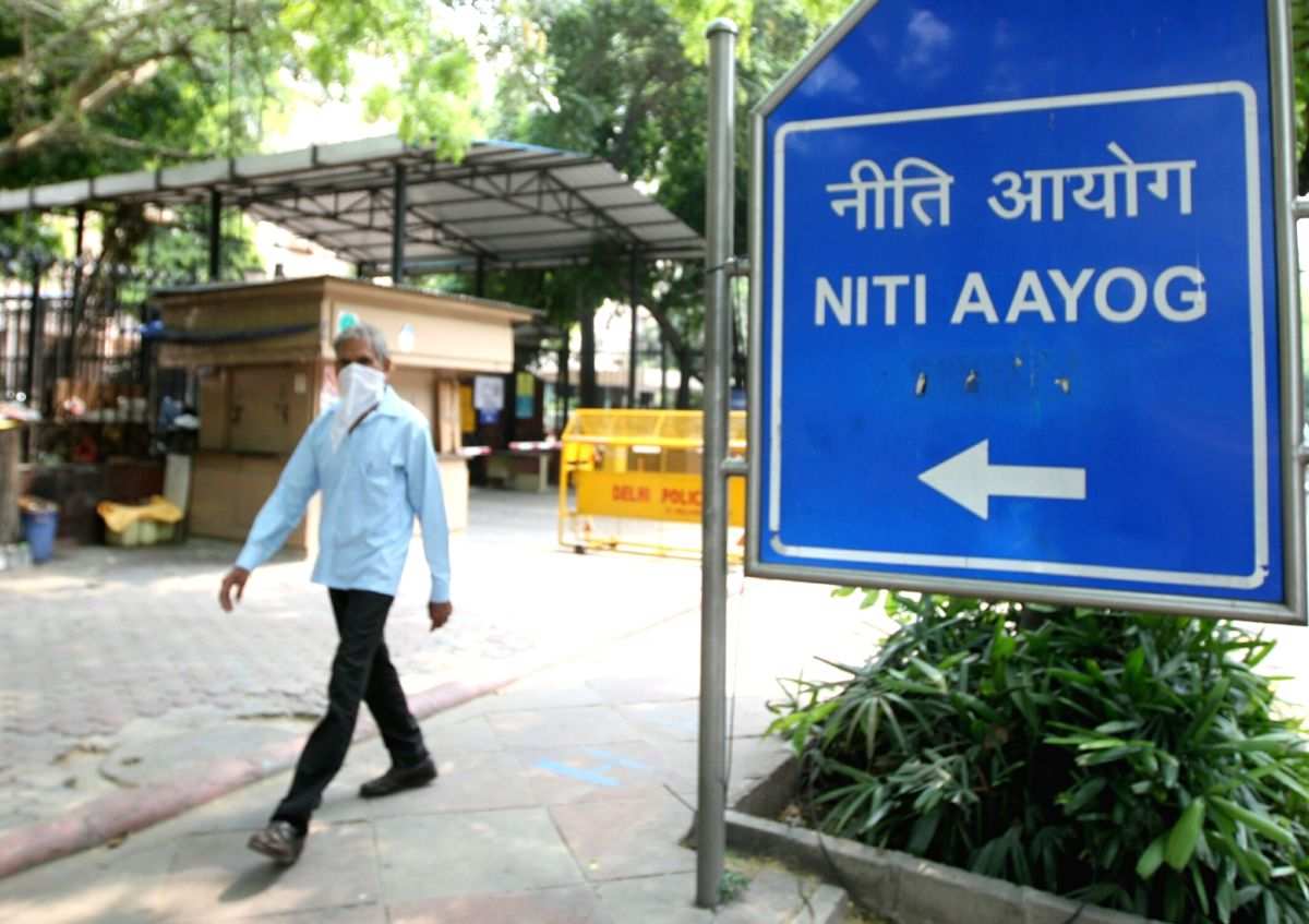 Over 13.5 crore Indians escaped poverty between 2015-16 & 2019-21: Niti Aayog report - Vimarsana News