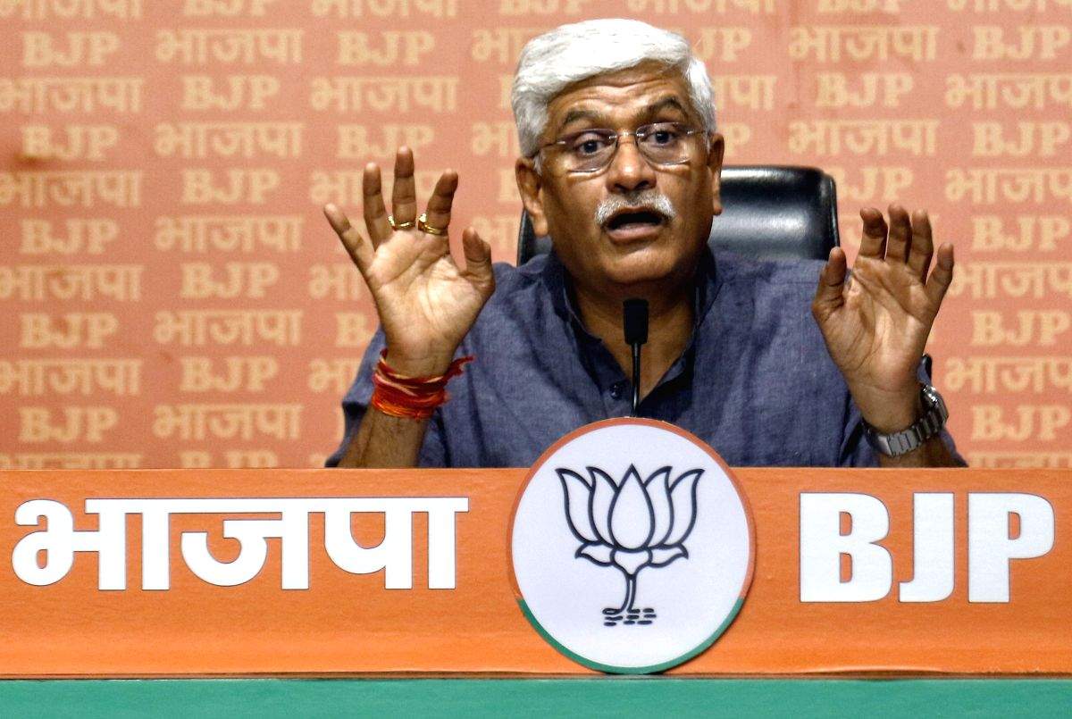 Union Minister Shekhawat says diaries of different colours will come out in Rajasthan - Vimarsana News