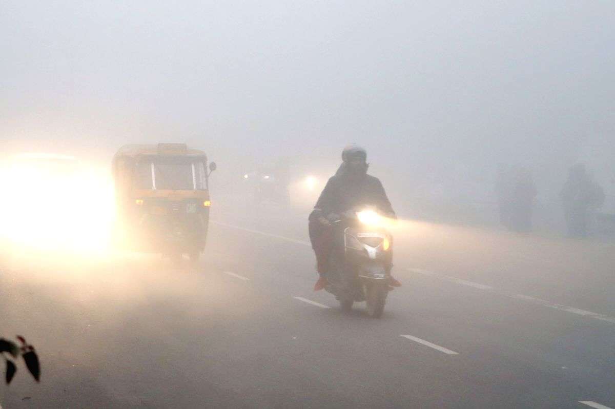 Temperature dips to 4.7 in Delhi, IMD predicts fresh spell of dense fog - Vimarsana News