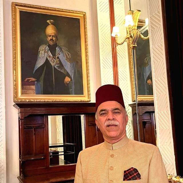 Nizam's grandson questions Azmet Jah's coronation - Vimarsana News