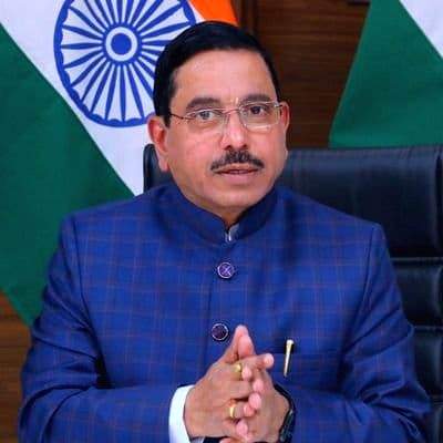 K'taka govt has no authority to conduct caste census: Union Minister - Vimarsana News