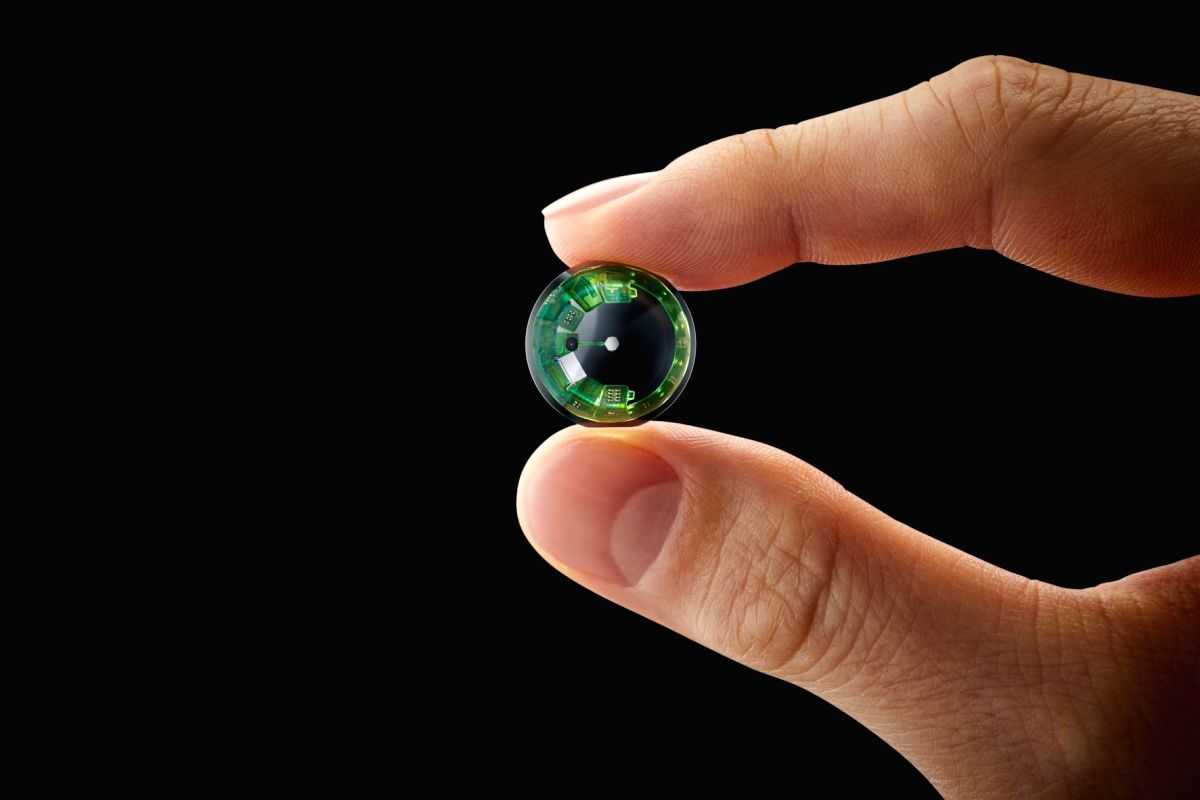 Novel AR-based smart contact lenses can be used as computer screen - Vimarsana News