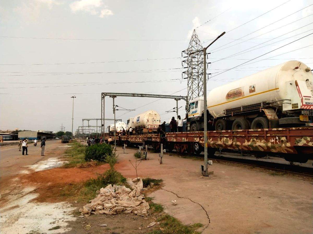 Oxygen Express on way from Odisha to Telangana - Vimarsana News