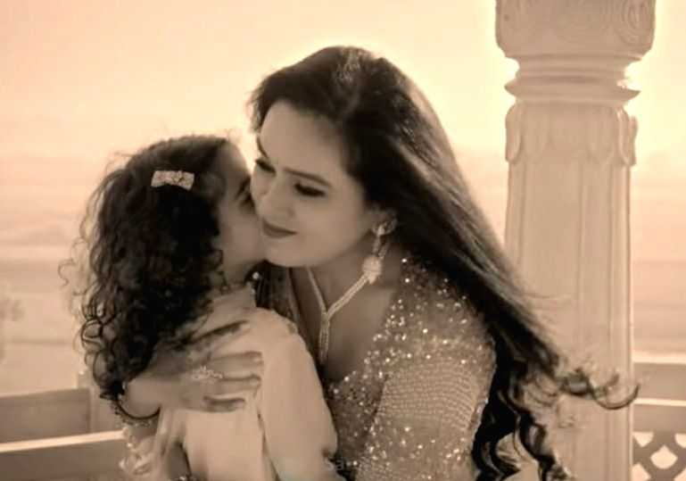 Padmini Kolhapure takes audiences down memory lane with 'Yeh Galiyan Yeh Chaubara' - Vimarsana News