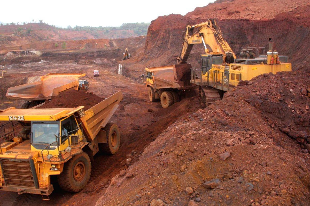 Goa mining dependents urge state government to focus on actual mining restart to avoid further destruction of livelihoods - Vimarsana News