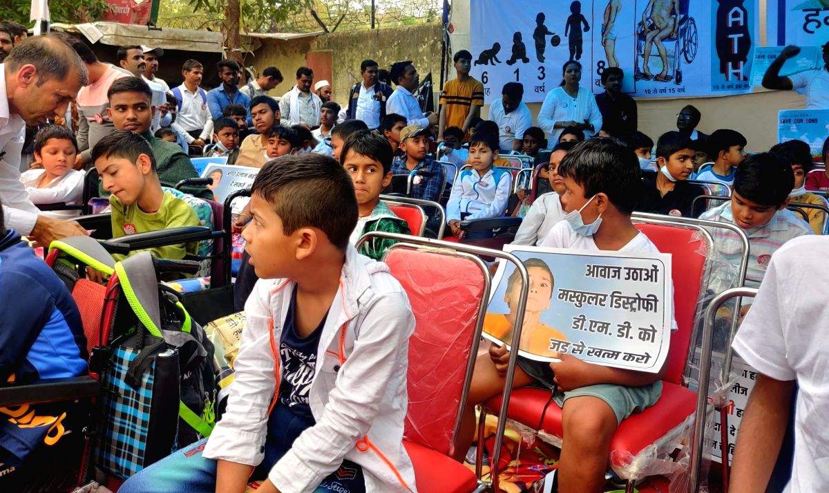 Parents of children suffering from DMD stage protest at Jantar Mantar - Vimarsana News