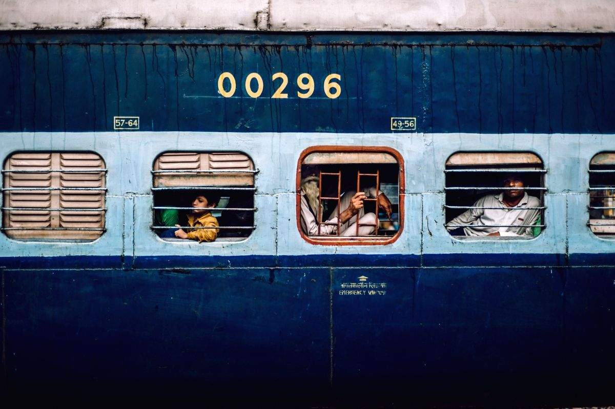 Sacked from job, man stops train for 45 mins in J'khand's Bokaro - Vimarsana News