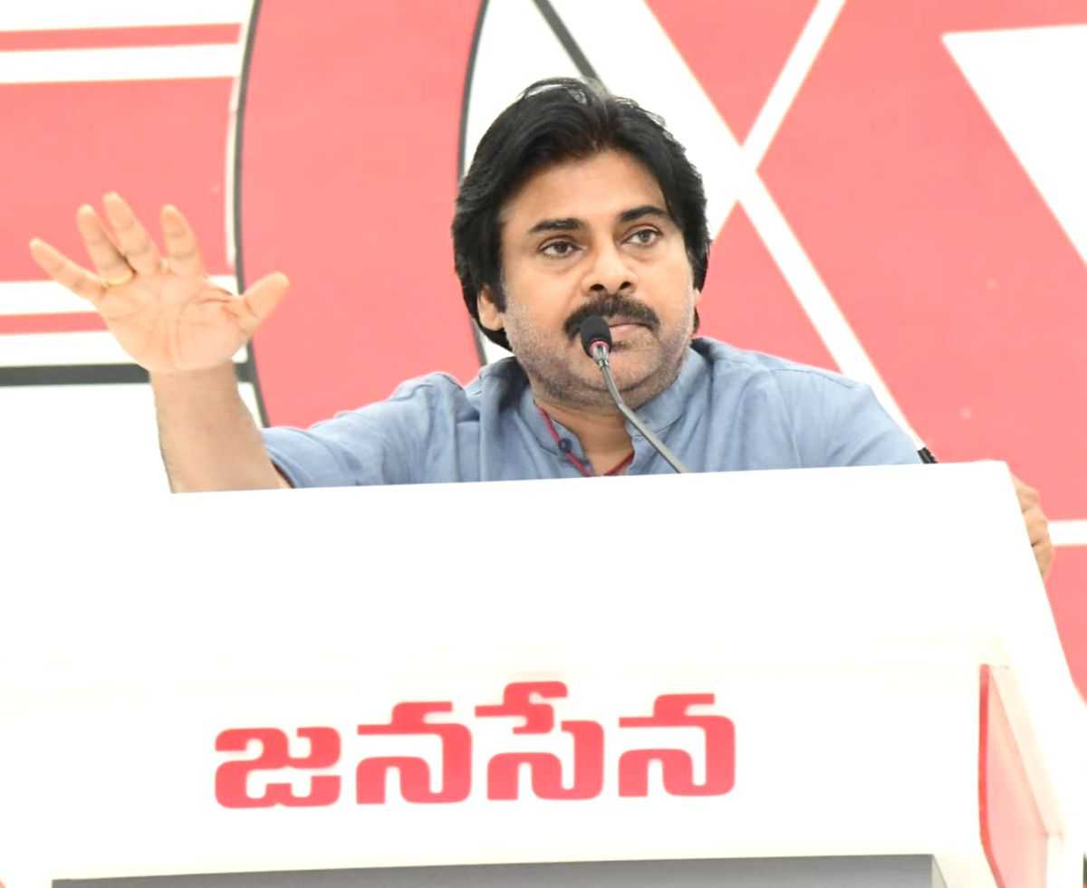 Jagan richest CM in country facing graft charges: Pawan Kalyan - Vimarsana News