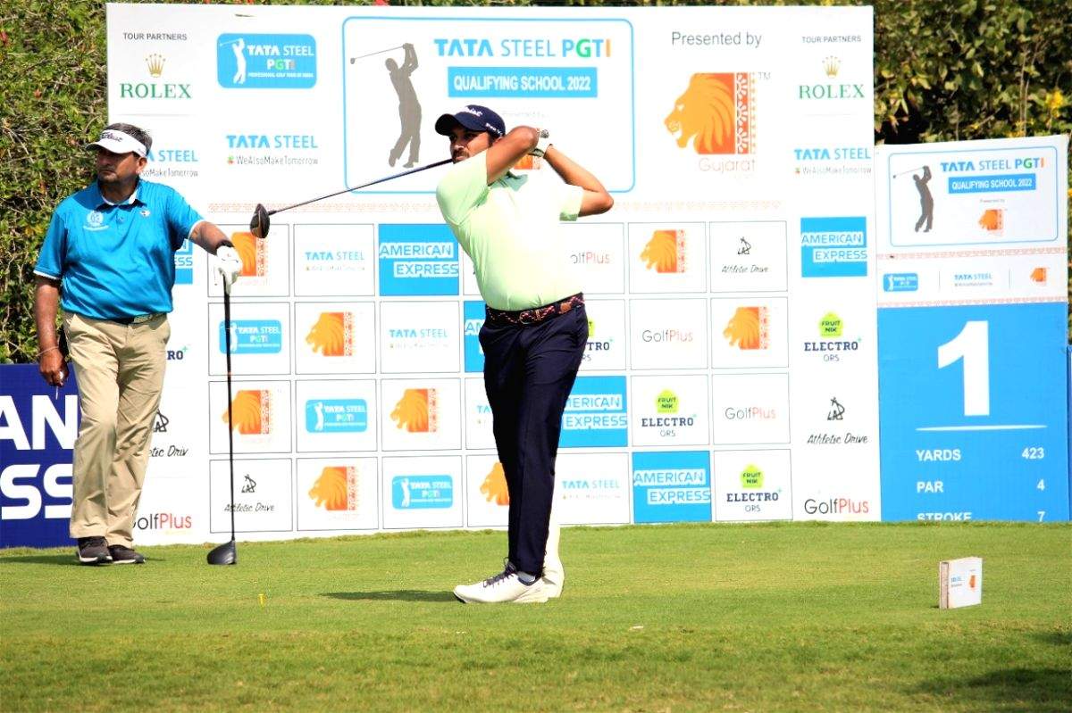 PGTI Final Qualifying: Varun Parikh lands two eagles, surges into the second-round lead - Vimarsana News
