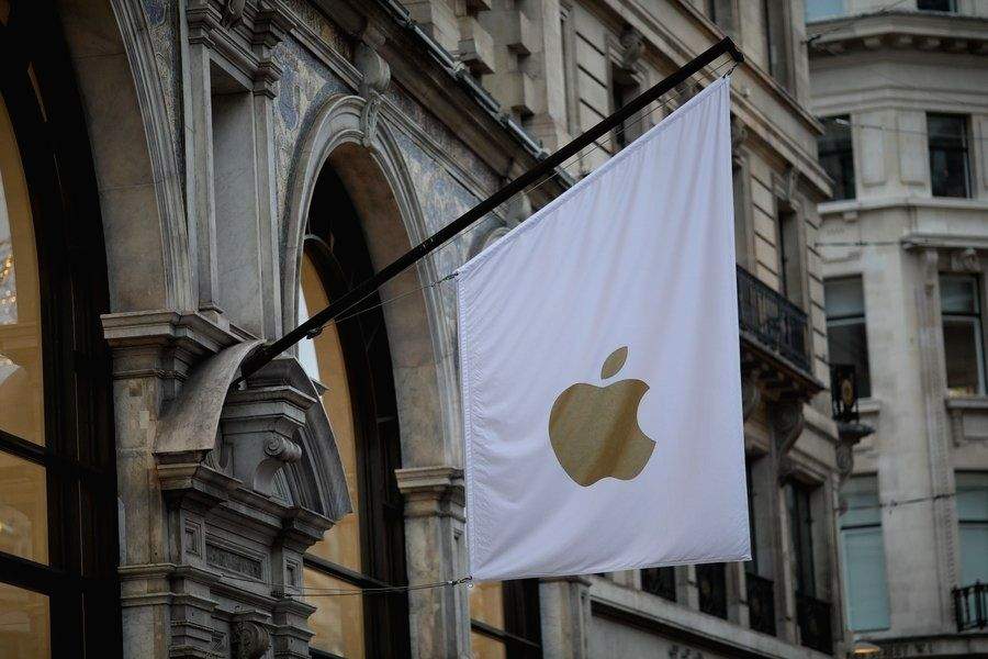Apple captures half of all smartphones sold during Chinese online fest - Vimarsana News